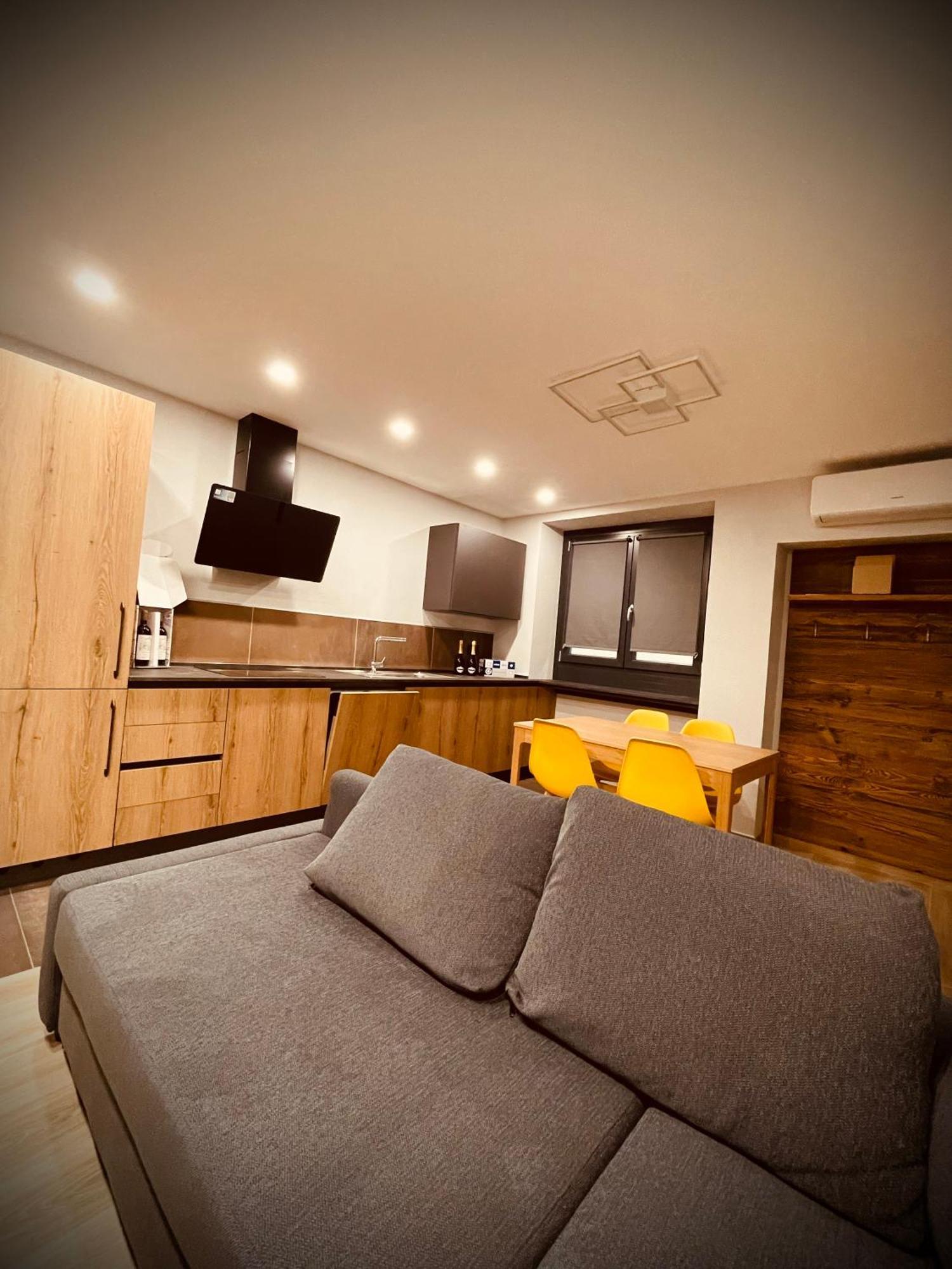Apartament Alpine Hut Pont-Saint-Martin Zewnętrze zdjęcie